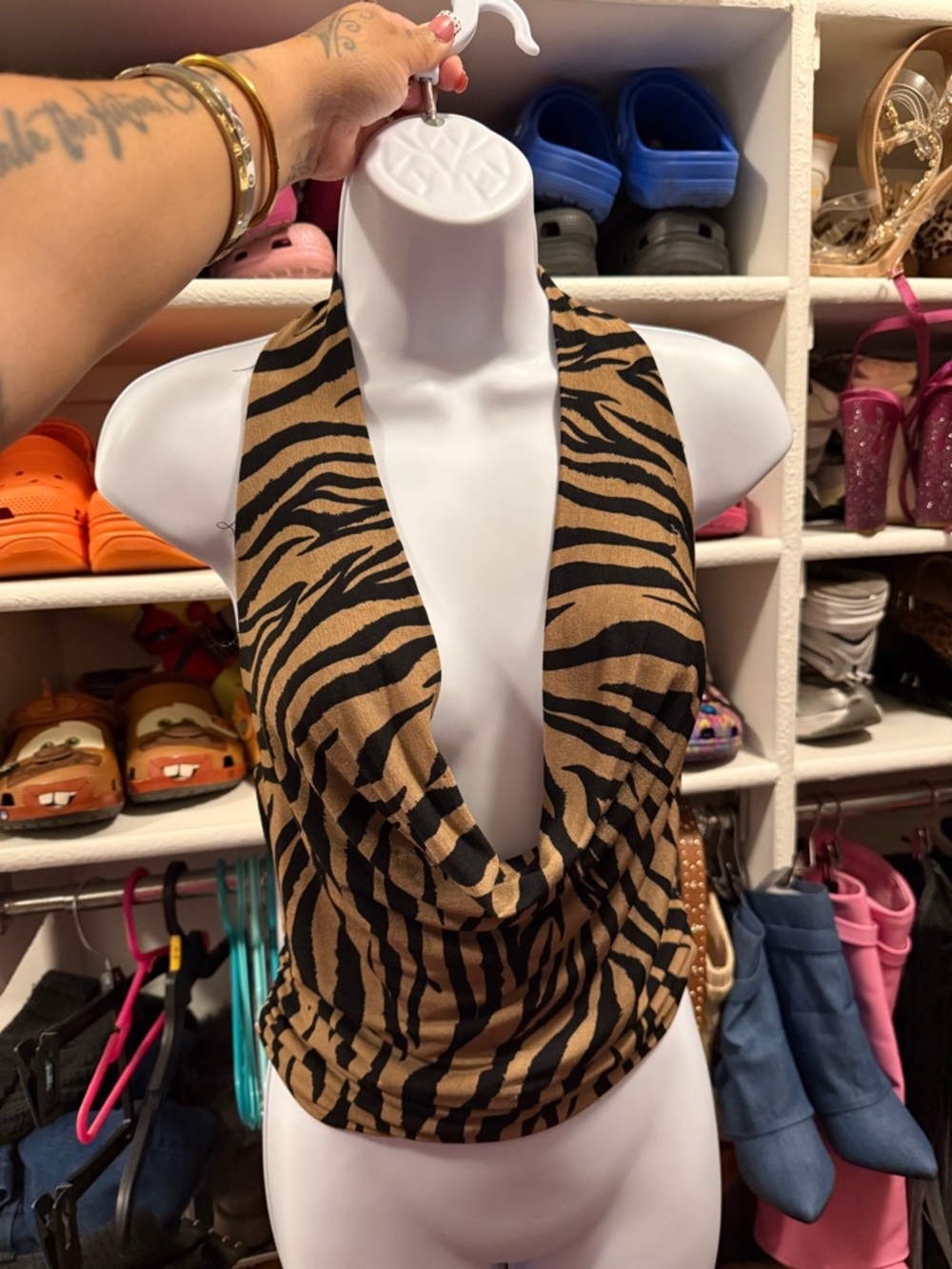 Y2K tan zebra plunge top
